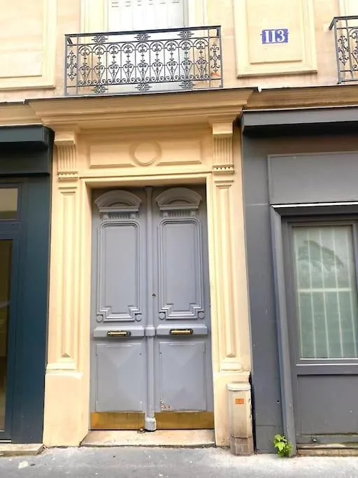 Logement Entier - Appartement Cosy De 2 Pieces Paris 0*,  France